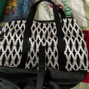 Thirty-One Huge Fold-Over Weekender Duffel Travel Bag Black & White Links